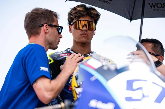 Fokus Setingan Yamaha R9, Aldi Satya Mahendra Siap Berjuang di Donington Park Inggris