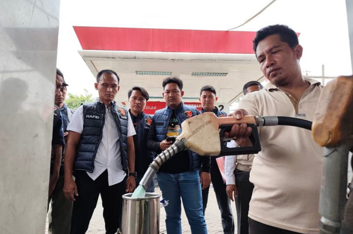 Tim Gabungan Sidak SPBU di Bangkalan Karena Banyak Motor Brebet, Hasilnya Bikin Kaget